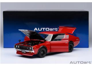 NISSAN SKYLINE 2000 GT-R (KPGC110) TUNED VERSION „CARBON BLACK BONNET“ rot AUTOart 1:18 Composite